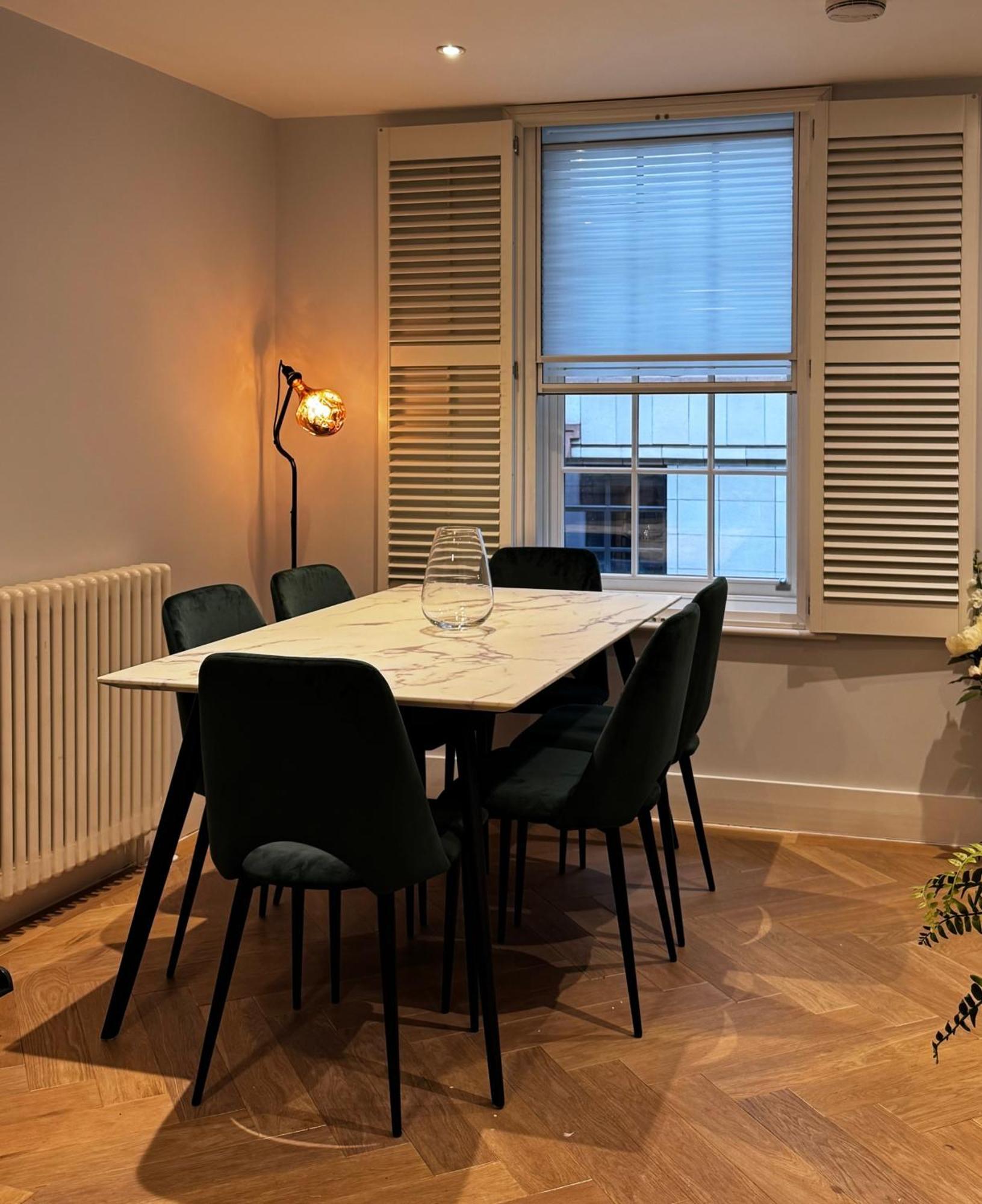 Charm - Soho Mayfair Apartment London