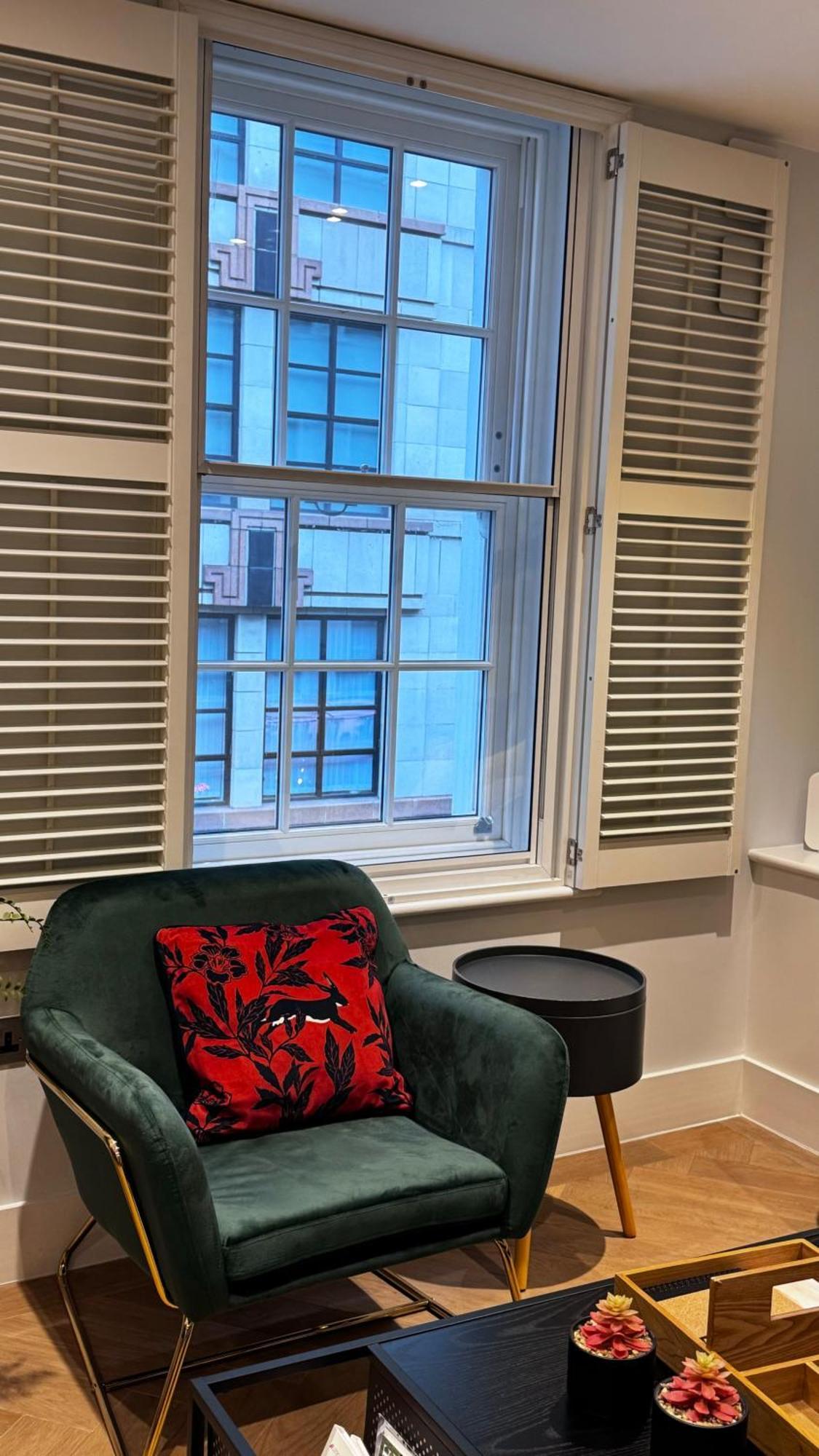 Charm - Soho Mayfair Apartment *